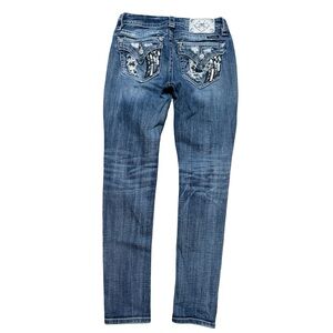 Women’s Y2K Miss Me Light Wash Mid Rise Skinny Rhinestone Wing Jeans Size 26
